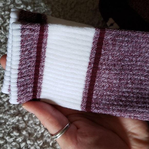 NWOT VS PINK Knee High Logo Socks - Picture 3 of 4